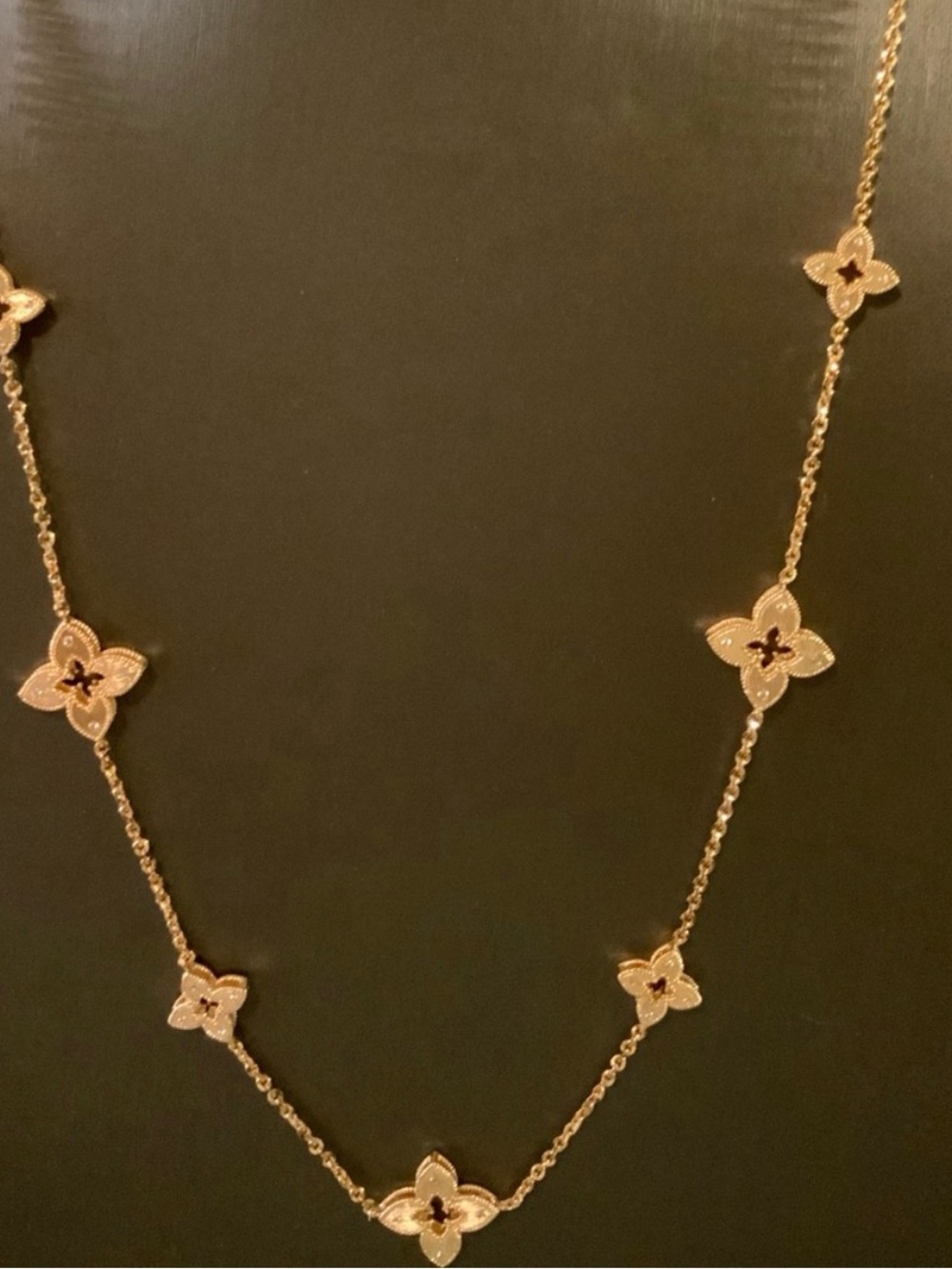 18k Venetian Station Necklace - Picture 5 of 9